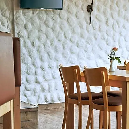 Готель Sunday